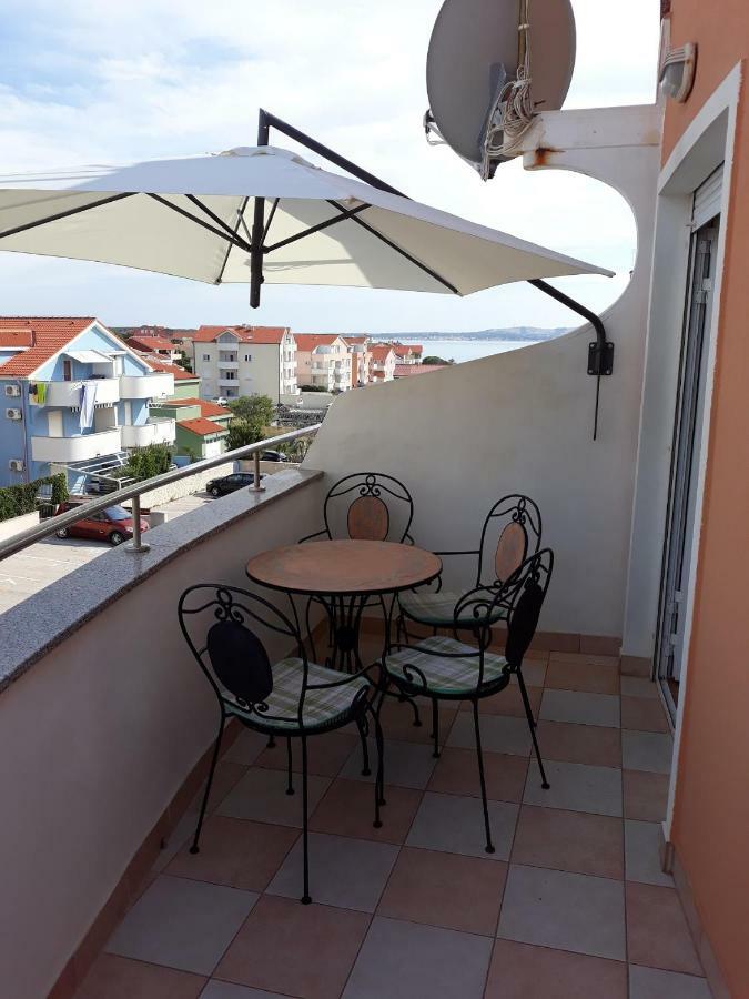 Apartamento Marina & Luka Povljana Exterior foto