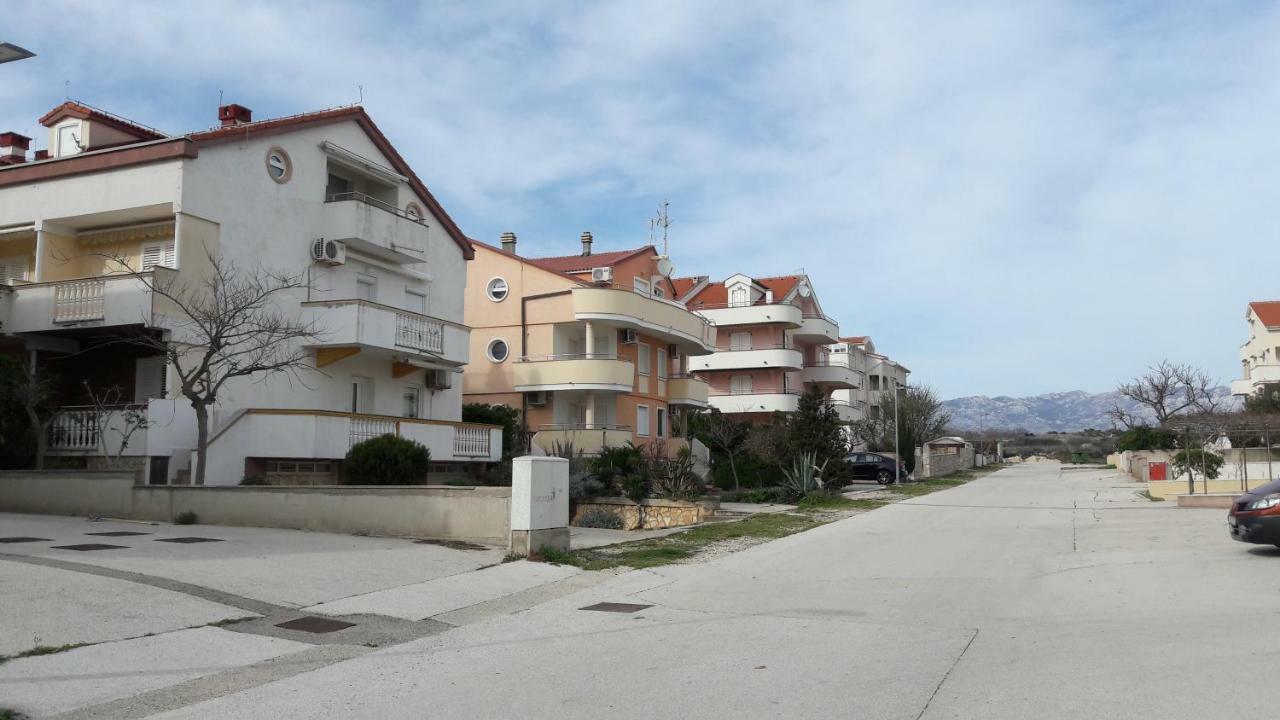 Apartamento Marina & Luka Povljana Exterior foto