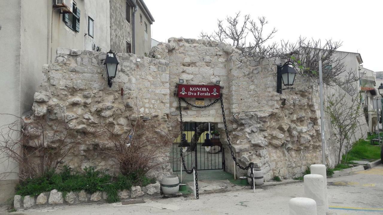 Apartamento Marina & Luka Povljana Exterior foto